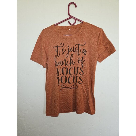 Fruit of the Loom Tops - No Tag " It's Just A Little Hocus Pocus" Halloween T-Shirt, Size M